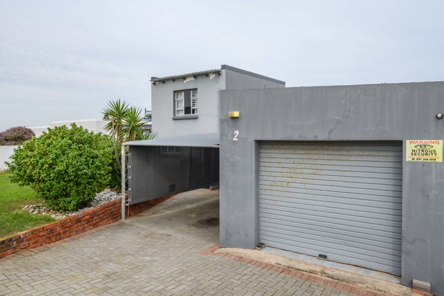3 Bedroom Property for Sale in Beachview Eastern Cape